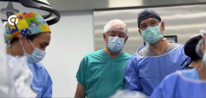 You are currently viewing KKTC’de sağlıkta tarihi gün: İki robotik cerrahi ameliyatı başarıyla gerçekleştirildi